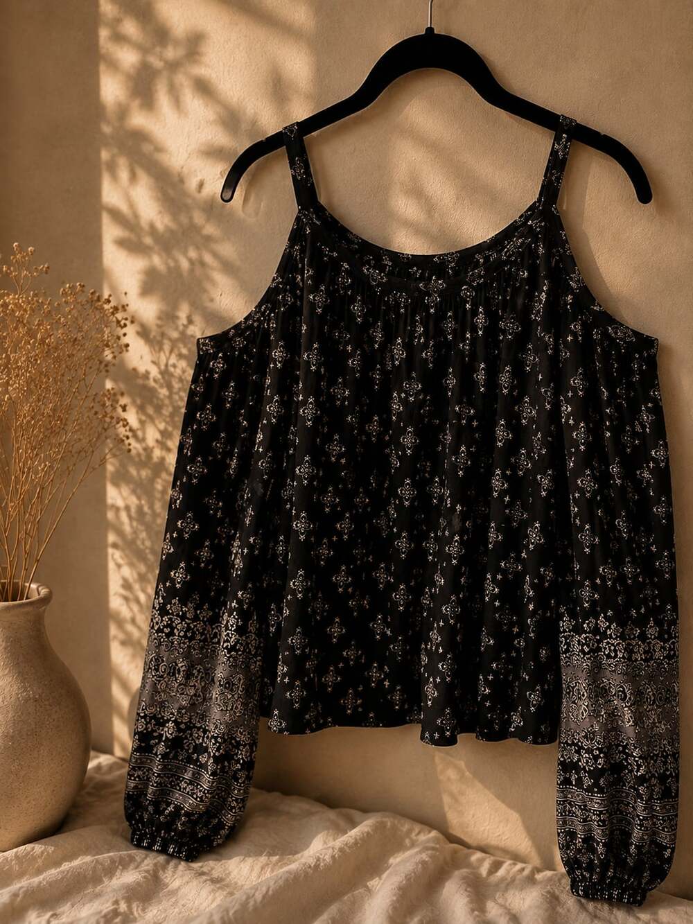 Mossimo Supply Co. Black Floral Off-Shoulder Top, Size XL
